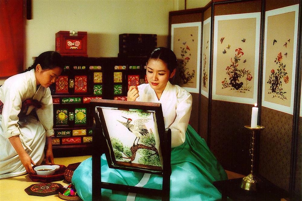 Bất ngờ với Son Ye Jin trong bộ ảnh cách đây 21 năm-9