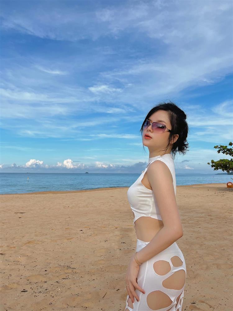 MC VTV - con dâu tương lai Lưu nát Cuộc Đời Vẫn Đẹp Sao diện đồ cut out táo bạo-2