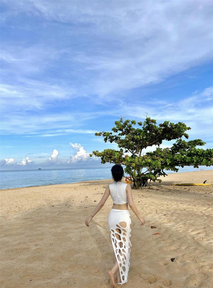 MC VTV - con dâu tương lai Lưu nát Cuộc Đời Vẫn Đẹp Sao diện đồ cut out táo bạo-3