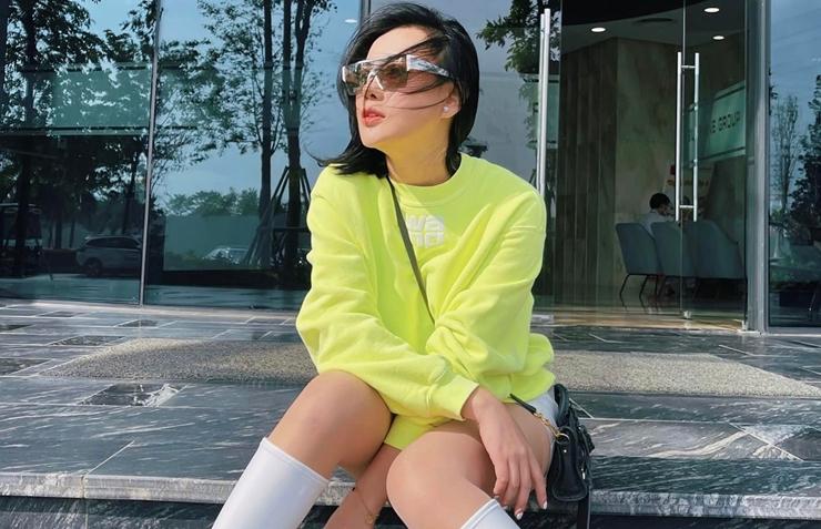 Phương Oanh, Cao Thái Hà mê kiểu quần 20cm đi muôn nơi-8