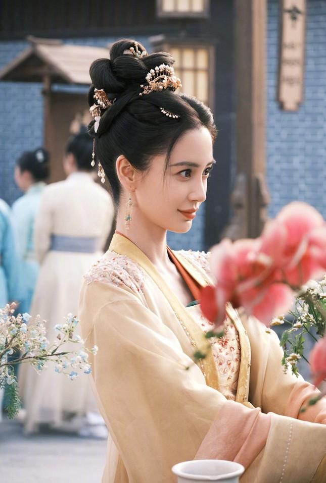 Ảnh nội y của Angelababy năm 20 tuổi gây sốt-3