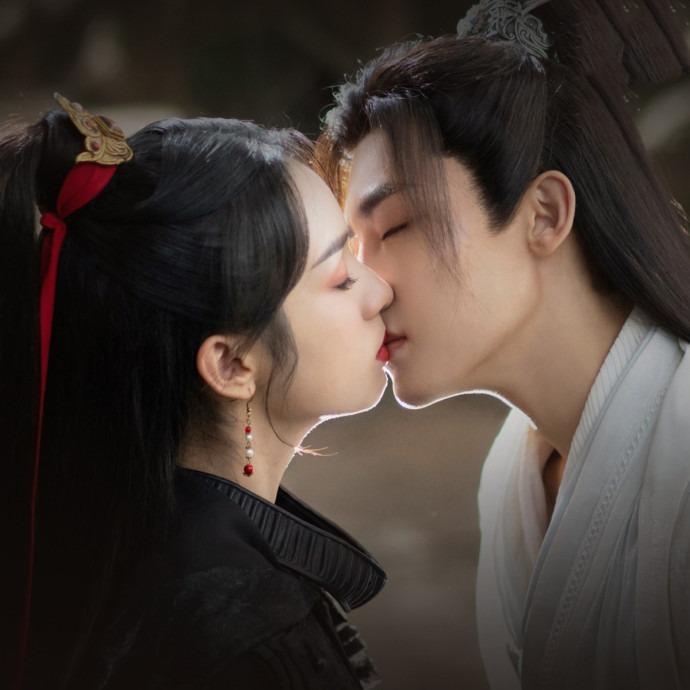 Hầu Minh Hạo - Châu Dã ngượng ngùng vì lần đầu đóng cảnh nóng-1