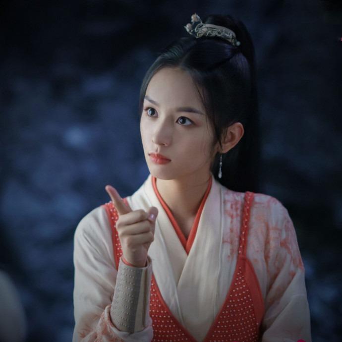 Hầu Minh Hạo - Châu Dã ngượng ngùng vì lần đầu đóng cảnh nóng-4