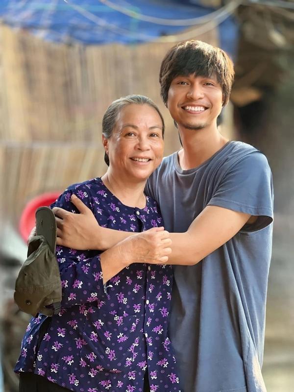 Hình ảnh không bao giờ lên sóng của phim Cuộc Đời Vẫn Đẹp Sao-2