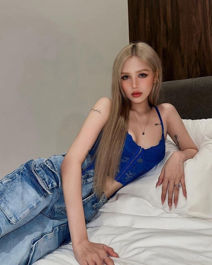 Xoài Non - Vợ streamer giàu nhất Việt Nam chăm khoe eo thon, dáng nóng bỏng-6