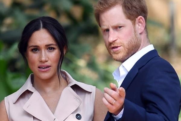 Harry có phòng khách sạn riêng để trốn Meghan?-2