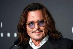 'Có mới nới cũ', Johnny Depp tuyên bố 'không buồn nghĩ về Hollywood'