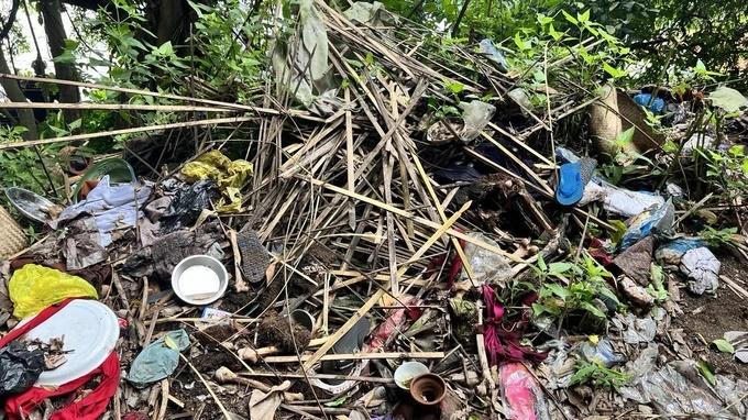 Khách Việt rợn tóc gáy khi đặt chân đến ngôi làng phơi xác người-3