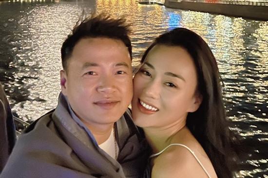 Shark Bình 'trúng tiếng sét ái tình', giúp Phương Oanh vượt sóng gió dư luận