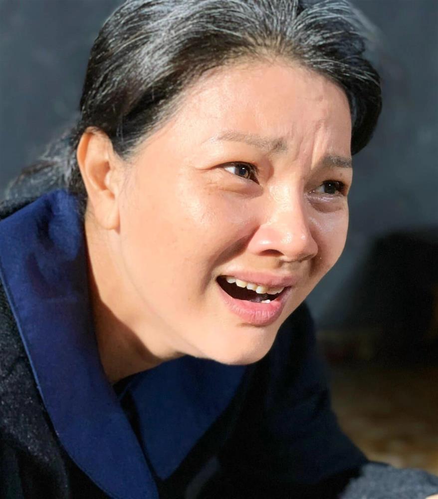 Kiều Trinh: Con gái xấu hổ bỏ học vì tôi bị gọi là nữ hoàng cảnh nóng-8