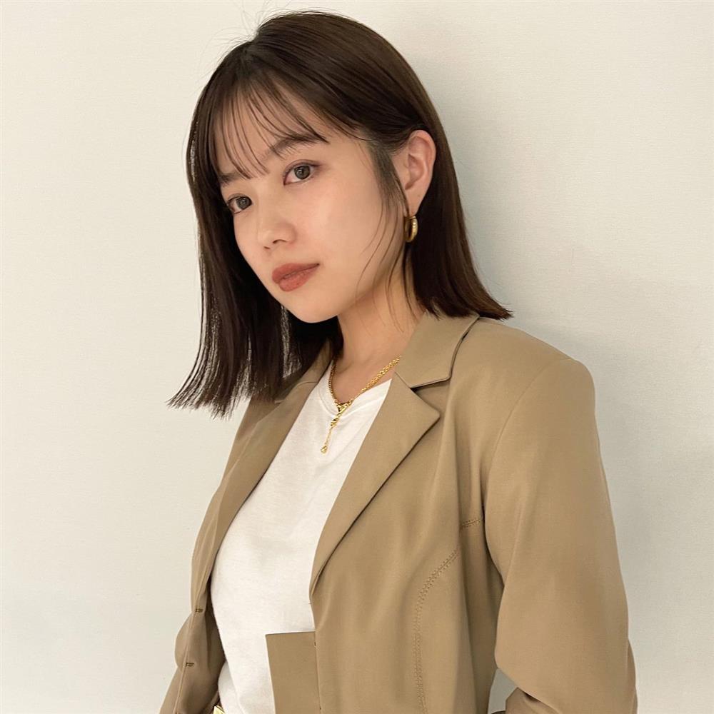 5 kiểu tóc để gương mặt cân đối, nhan sắc thăng hoa cho nàng trán cao-1