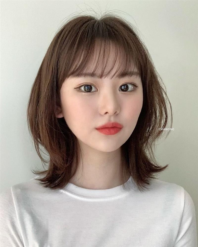 5 kiểu tóc để gương mặt cân đối, nhan sắc thăng hoa cho nàng trán cao-5