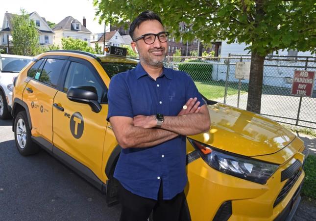 Tài xế kể khoảnh khắc Harry - Meghan rượt đuổi suốt hai tiếng-1