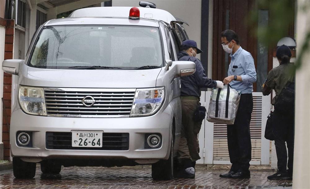 Cha mẹ của nam diễn viên Nhật Bản 47 tuổi tử vong vì ngộ độc thuốc