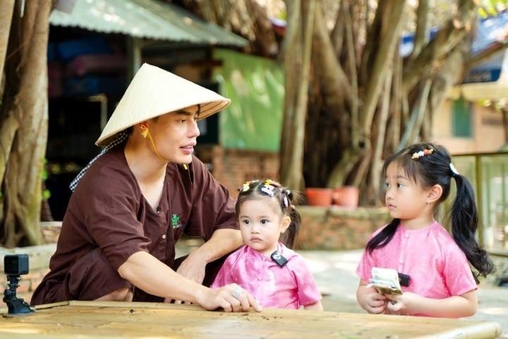 Phan Hiển làm công tác tư tưởng cho con gái khi sắp có em-2