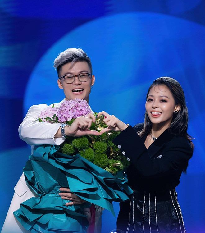 Người Ấy Là Ai 2023: Cực phẩm chuyển giới từ nữ sang nam gây sốt-2