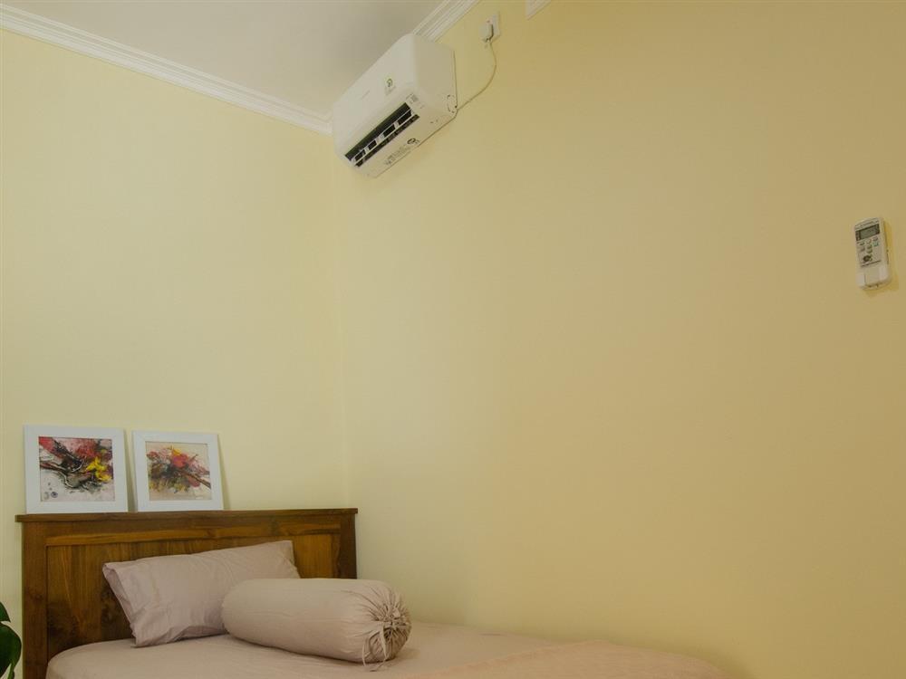 Mẹ chồng ngủ nhờ điều hòa ngày nắng nóng, vợ chồng con trai cãi nhau-1