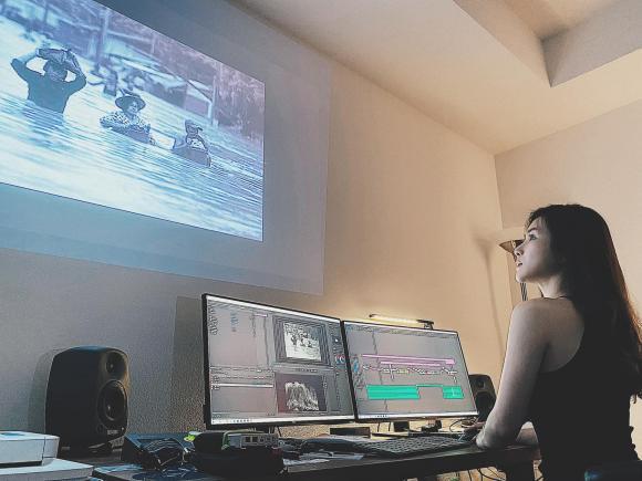 Hương Tràm xây nhà 20 tỷ đồng cho ba mẹ, đưa gia đình vi vu đất Mỹ-16