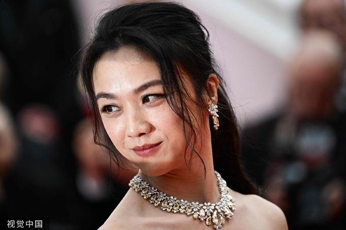 Trở lại Cannes, mỹ nhân Sắc, Giới Thang Duy được chào đón nồng nhiệt-5