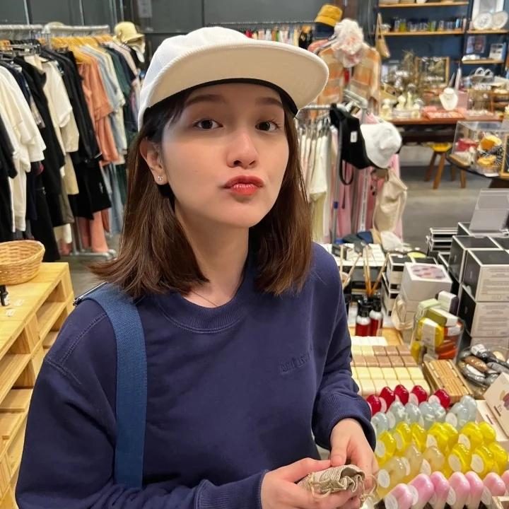 Hải Tú khoe ảnh mới, cư dân mạng xôn xao: Giống Sơn Tùng thật-1