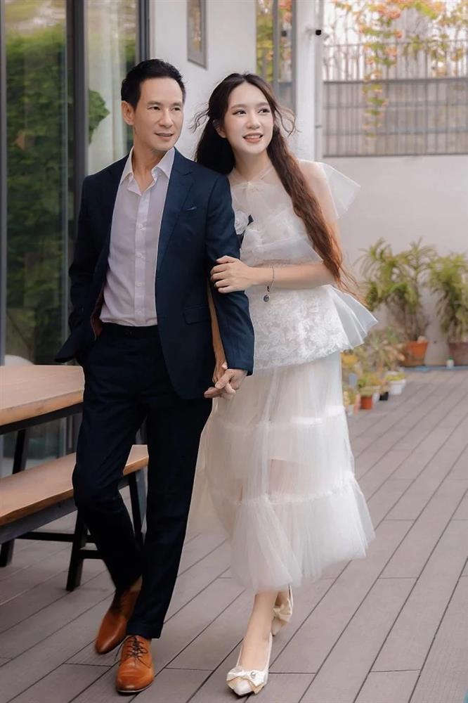 Bà xã hot girl hài hước chia sẻ về nhan sắc Lý Hải 28 năm trước-2