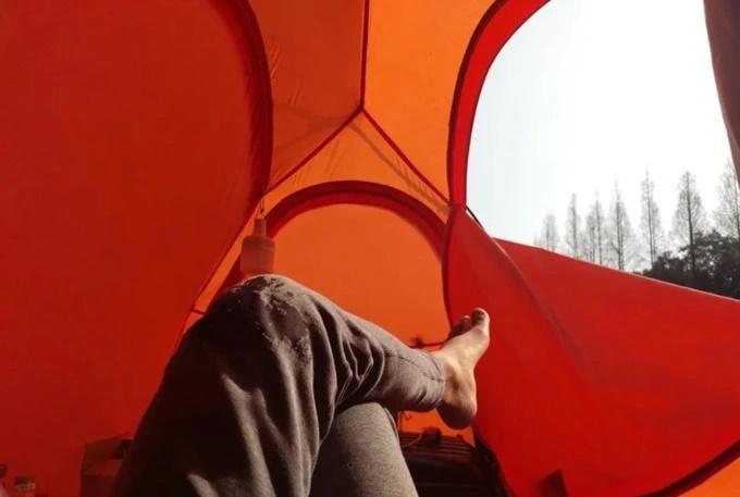 Không muốn đi làm, chàng trai Trung Quốc dựng lều sống ở bãi rác-2