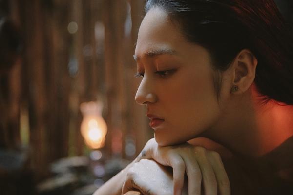 Phía Bảo Anh lên tiếng về tranh cãi ca khúc mới mượn ý tưởng nhạc Hoa-5