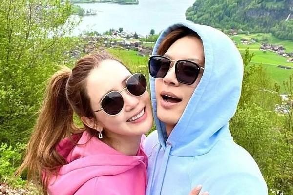 Se7en quỳ gối nói 1 câu với mẹ Lee Da Hae giữa hôn lễ, khiến bà rơi nước mắt-5