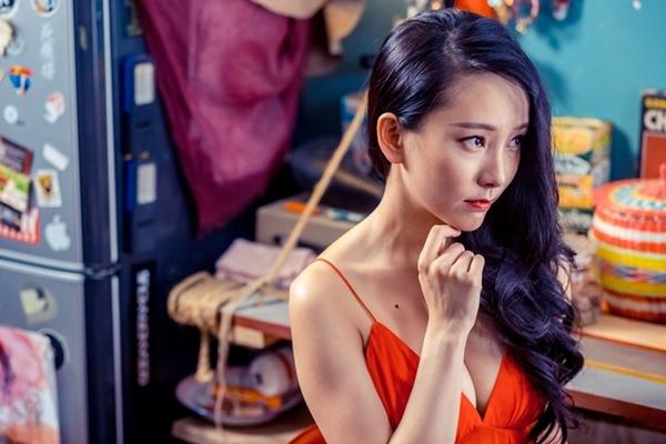 Tiếp viên hàng không bỏ nghề đi đóng phim người lớn tiết lộ quá khứ nghèo khó-6