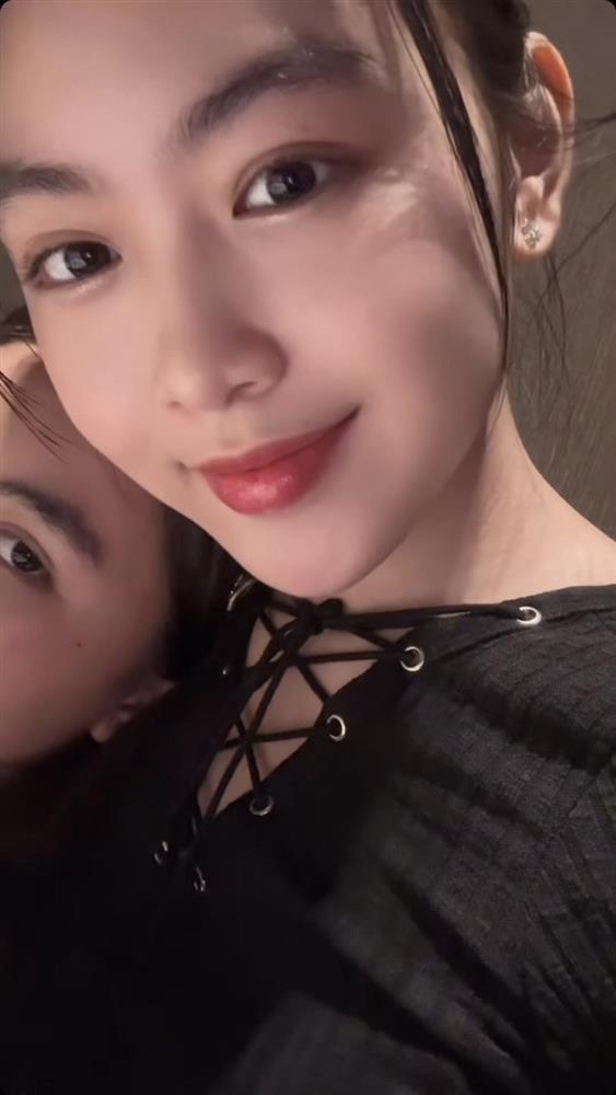 Con gái lớn nhà Quyền Linh trang điểm liên tục, mặt mộc tuổi dậy thì ra sao?-8