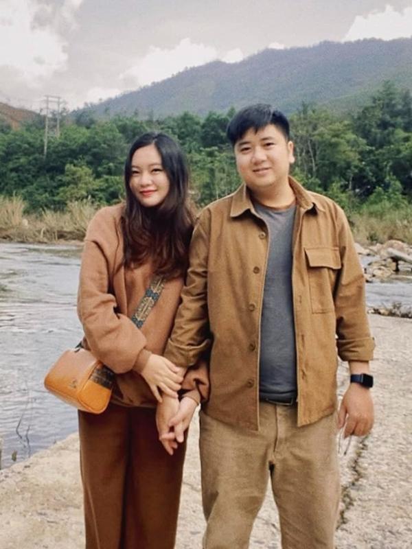 Bạn gái cùng bàn hồi lớp 6 bị phản bội, chàng trai tranh thủ tỏ tình luôn-4