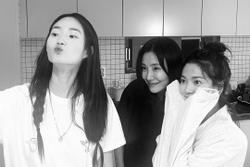 Song Hye Kyo gây bất ngờ vì mặt mộc trong tiệc thân mật cùng hội bạn thân