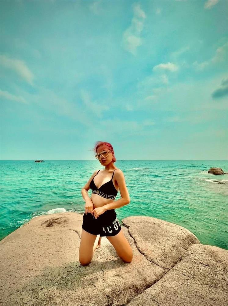 4 chị em Đoàn Di Băng giàu nức tiếng quận 7 ai cũng có da trắng, dáng thon quyến rũ-14