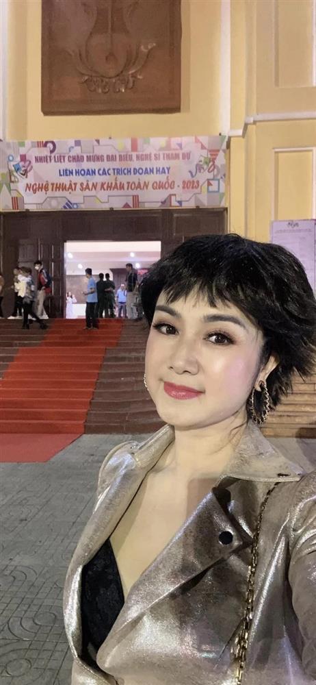 NSND Thu Hà khác lạ với hình ảnh gợi cảm, cá tính-2