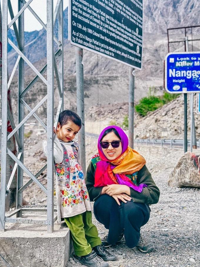 Góc khuất của nghề vi vu khắp thế giới, kiếm trăm triệu mỗi tháng-5