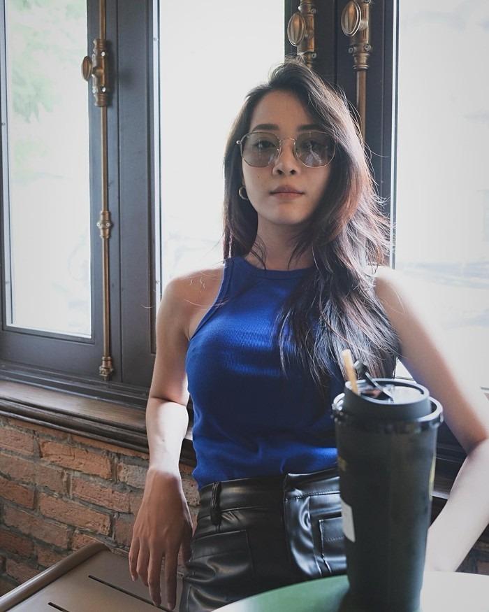 Thời trang sành điệu của mẹ bỉm sữa Karen Nguyễn-8