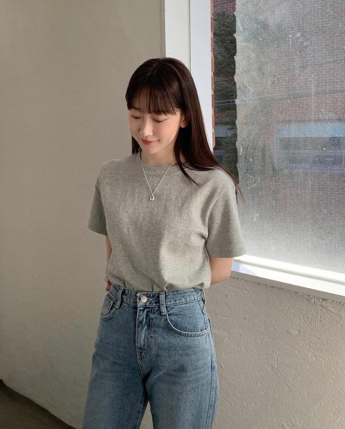 Diện áo thun và quần jeans sành điệu như Hoa hậu Phương Khánh-10
