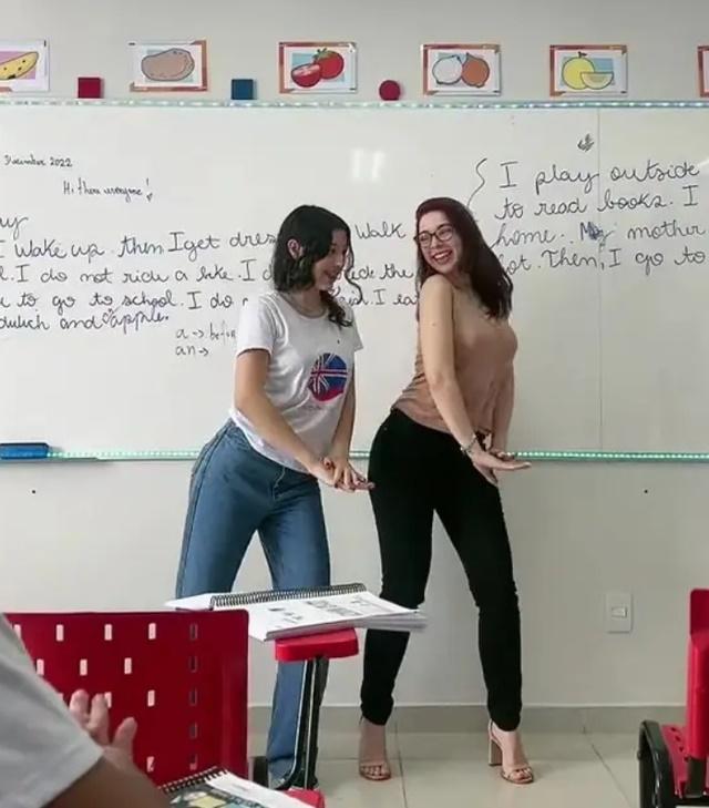 Nữ giáo viên bị sa thải vì quay video nhảy TikTok gợi cảm-1