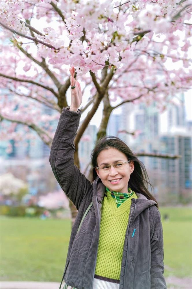 Ngoại hình thay đổi bất ngờ của vợ cũ Huy Khánh ở tuổi 49, tiết lộ thất nghiệp-7