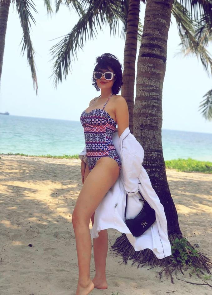 Thanh Hương và loạt mỹ nhân màn ảnh Việt khoe dáng bốc lửa với bikini-2