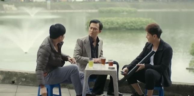 Chi tiết cường điệu trong Gia Đình Mình Vui Bất Thình Lình-2