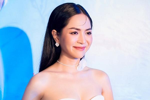 Ca sĩ Việt gây tranh cãi khi lồng tiếng và hát nhạc phim Nàng Tiên Cá-2