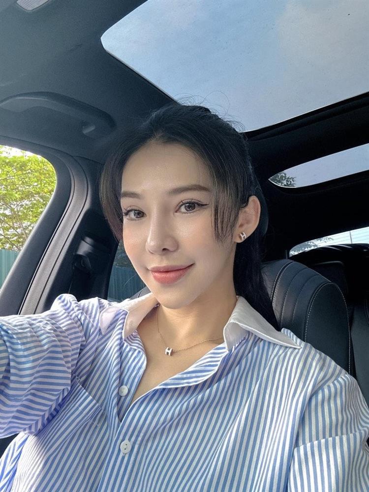 Đánh đổi vẻ đẹp tự nhiên, mỹ nhân VTV lên sóng ra sao mà tự nhận robot?-4