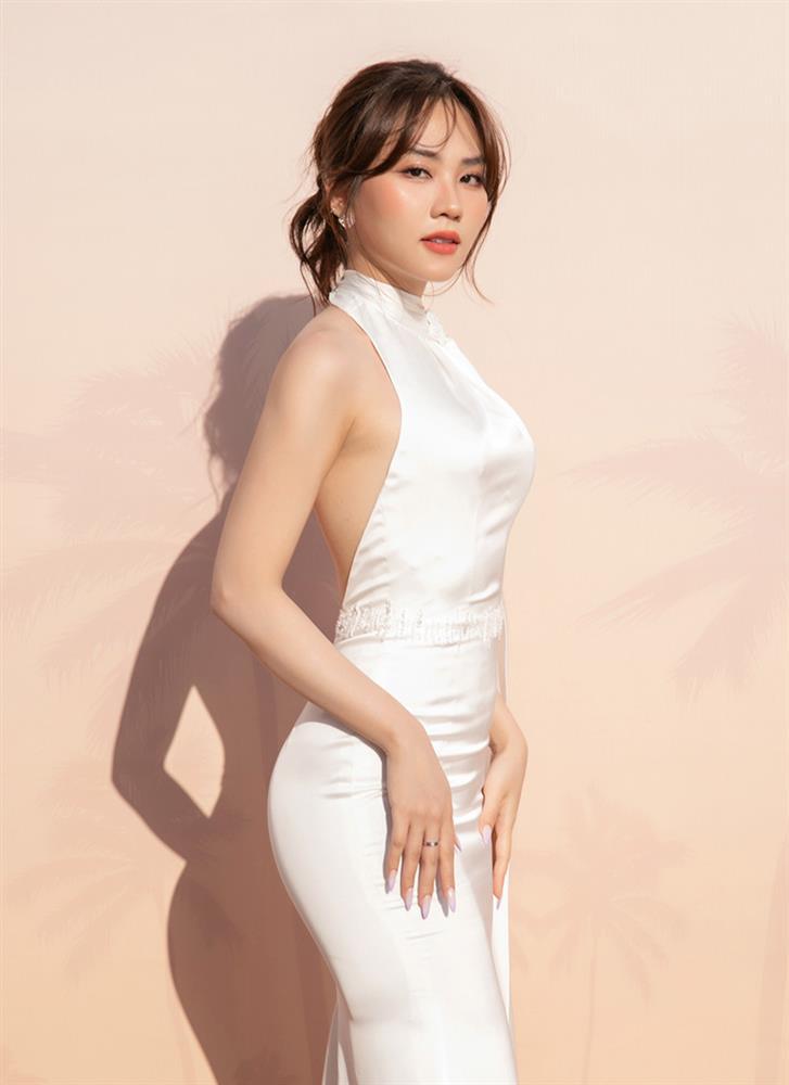 Nhan sắc tựa thiếu nữ của Hari Won, Lý Nhã Kỳ sexy tuổi 41-8