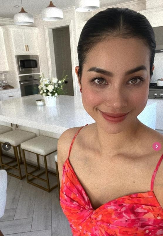 Hoa hậu Phạm Hương khoe hoa nở rộ trước biệt thự ở Mỹ, cuộc sống giờ thảnh thơi-4