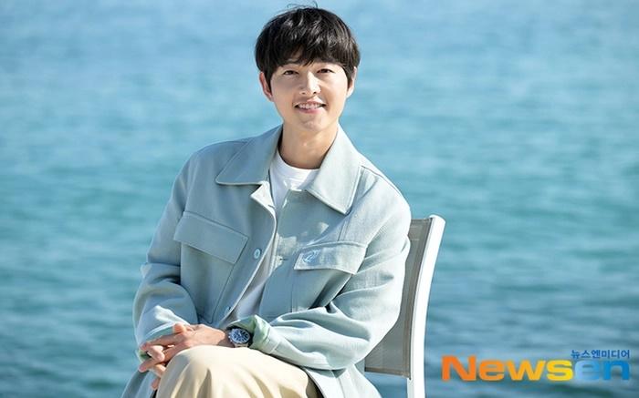 Song Joong Ki lột xác bảnh bao bên BIBI ở LHP Cannes 2023-1