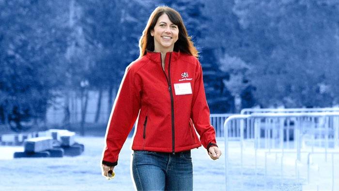 Cuộc sống trái ngược của tỷ phú Amazon và vợ cũ sau ly hôn-3