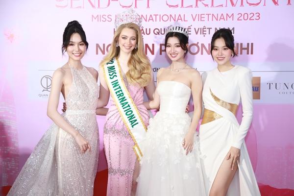 Dàn Hoa - Á hậu hội ngộ chúc mừng Phương Nhi tham dự Miss International-1