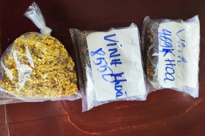 Nữ giúp việc trộm hơn 1 tỷ đồng ngất xỉu khi công an mời lên làm việc-2