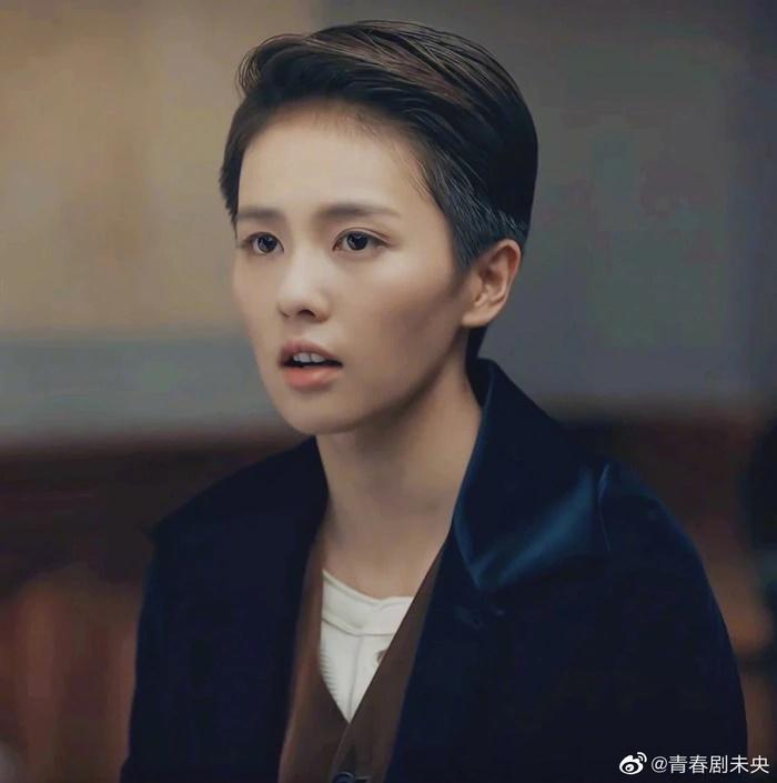 Nhận không ra Bạch Lộc với tạo hình khác lạ chưa từng có trong sự nghiệp-4